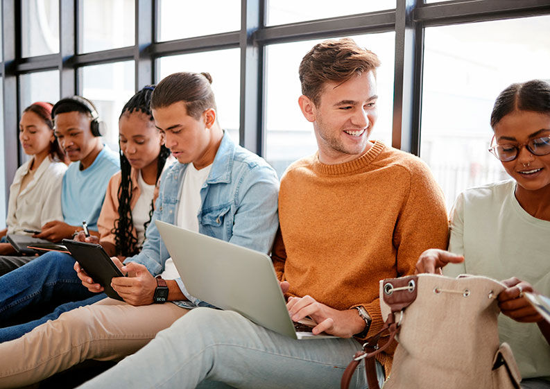 Qué FP estudiar según tus intereses: administración, informática o marketing